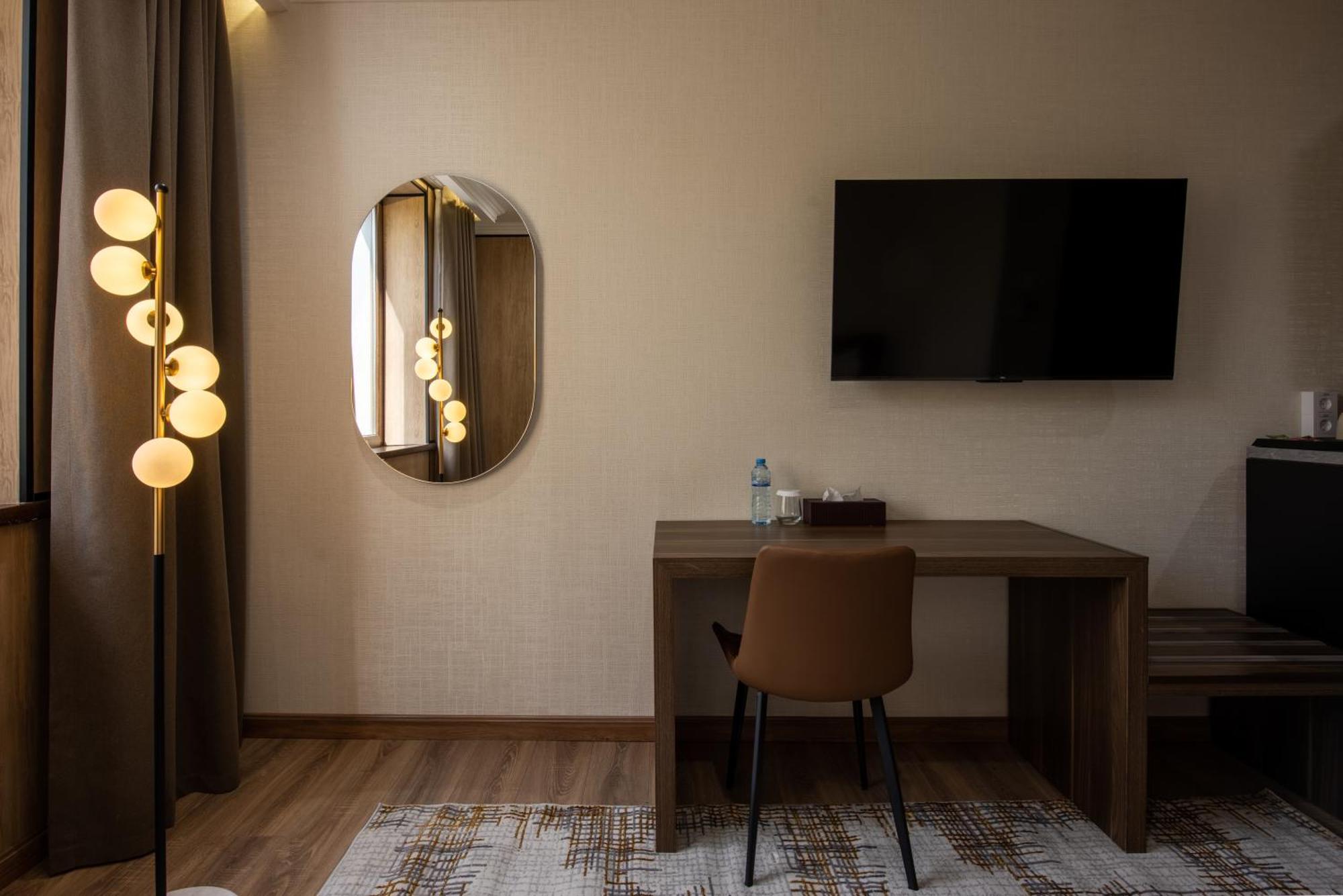 Silk Road Premium Hotel Tasjkent Exteriör bild